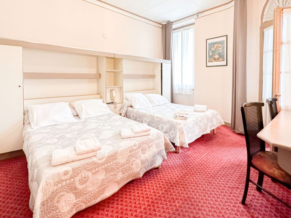 Hôtel Du Gave Lourdes chambre quadruple